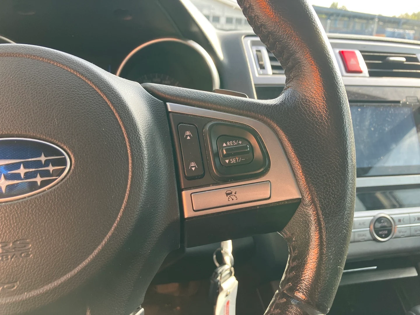 Car Image - 1UTfvhbwCMFkmJqueZtHRO