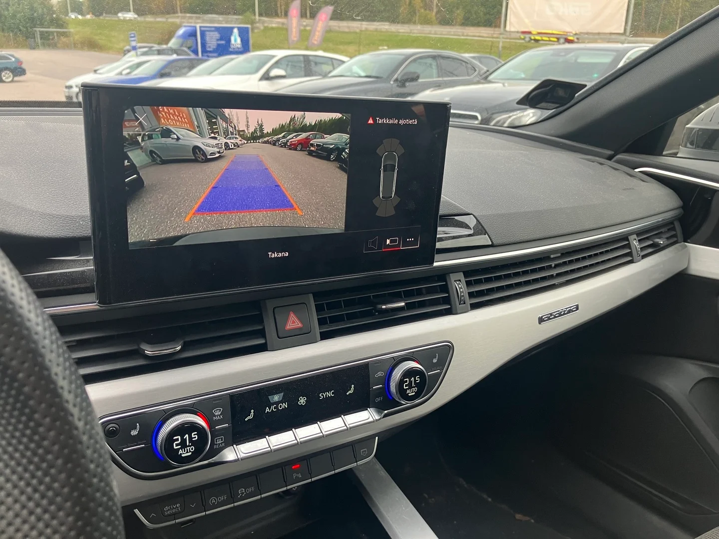 Car Image - 37ZMIfXlDwKM8lh5ET5tiK