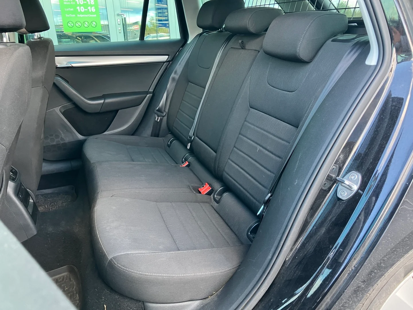 Car Image - 151Ig3f5nEDnI7OS8fEMKk