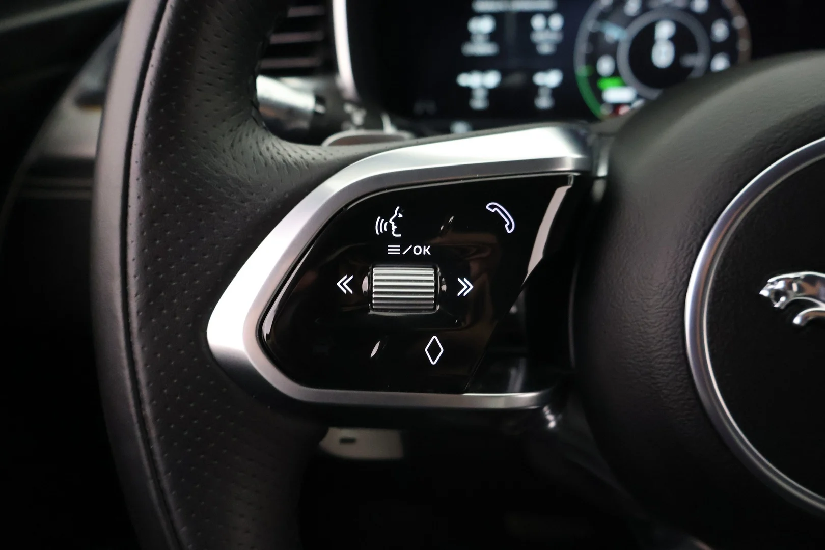 Car Image - 2LstwS1tKK9wZFVTPTP0ZP