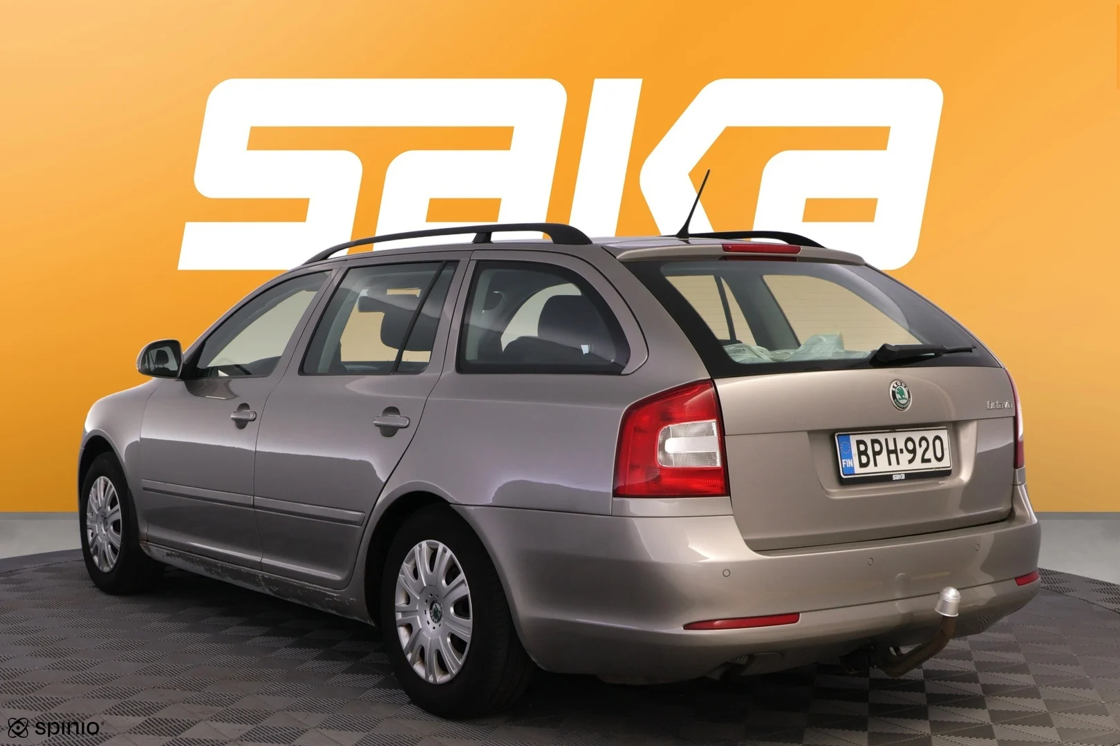 Car Image - 1lns25TQIJ5DBvGb5UOPlx