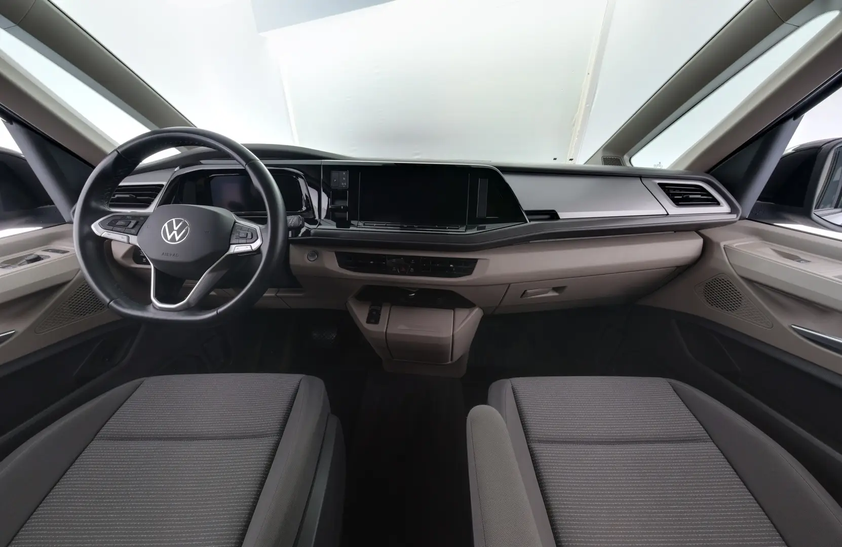 Car Image - 6XWdgjwsJCiUn8DkzhpUsU