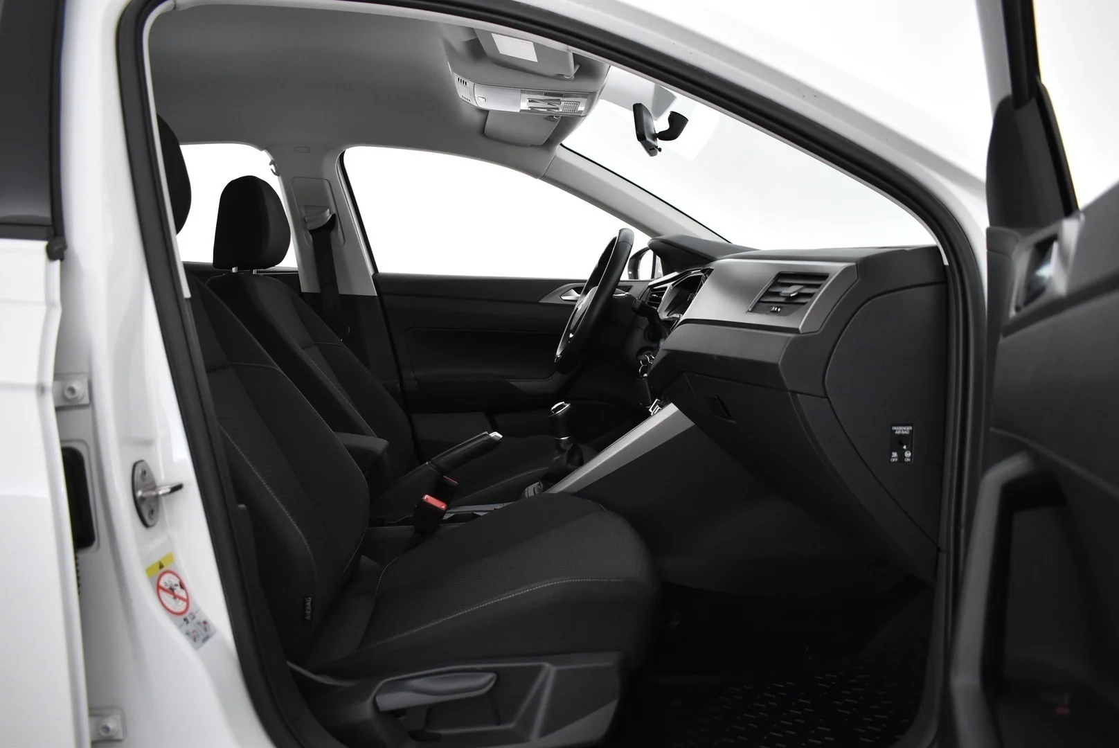 Car Image - 20AQ67oUIOt4HaP5Gq9obJ