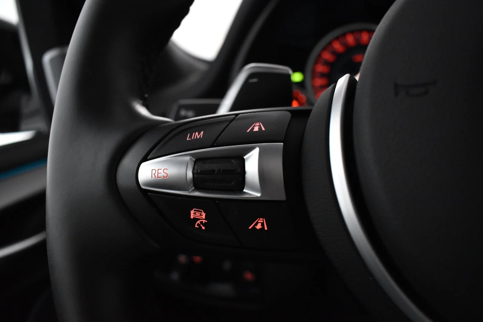 Car Image - 2YcflqiikiDH4uK8WCWXby