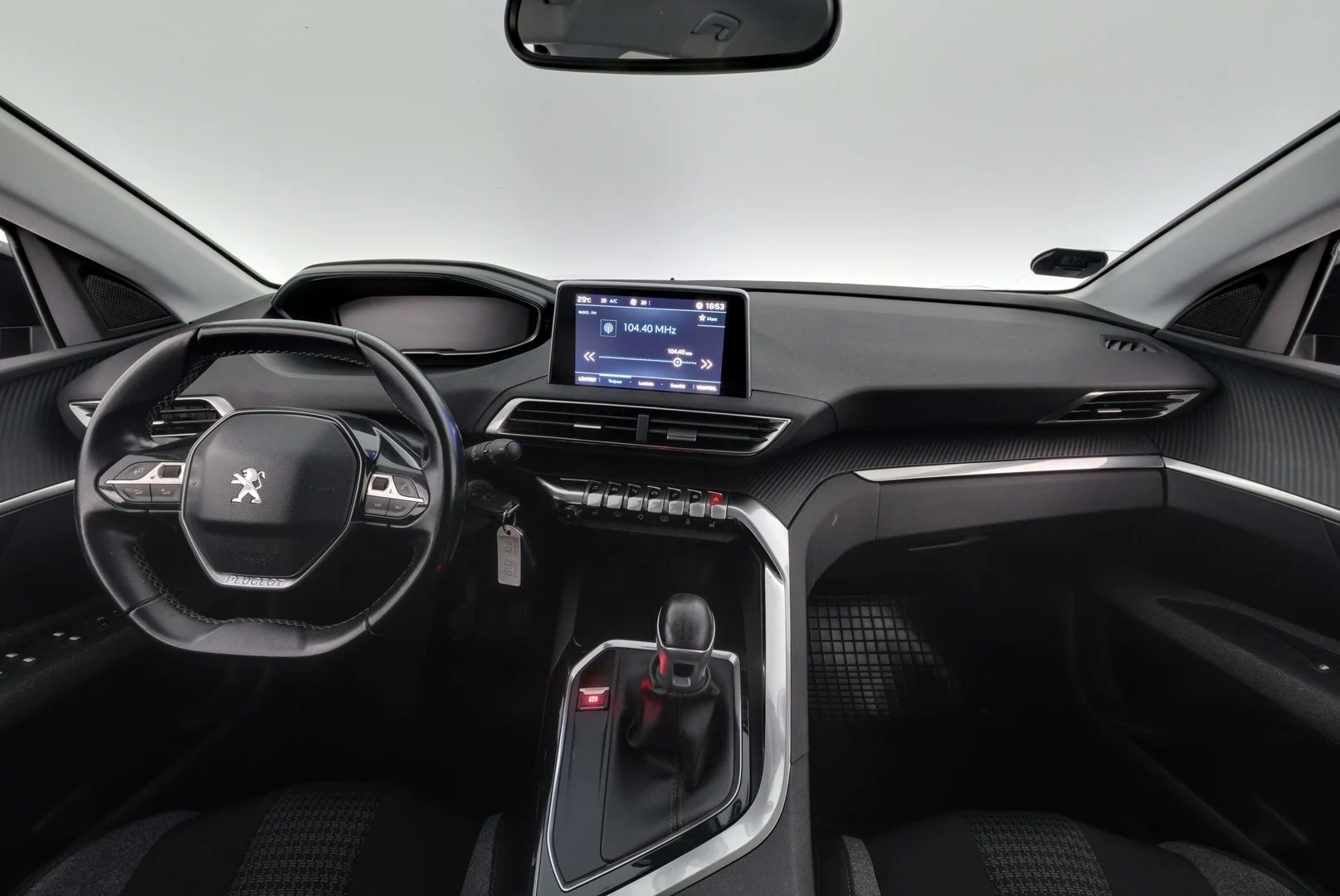 Car Image - uhUsrXrwnJyAHMLkf275H