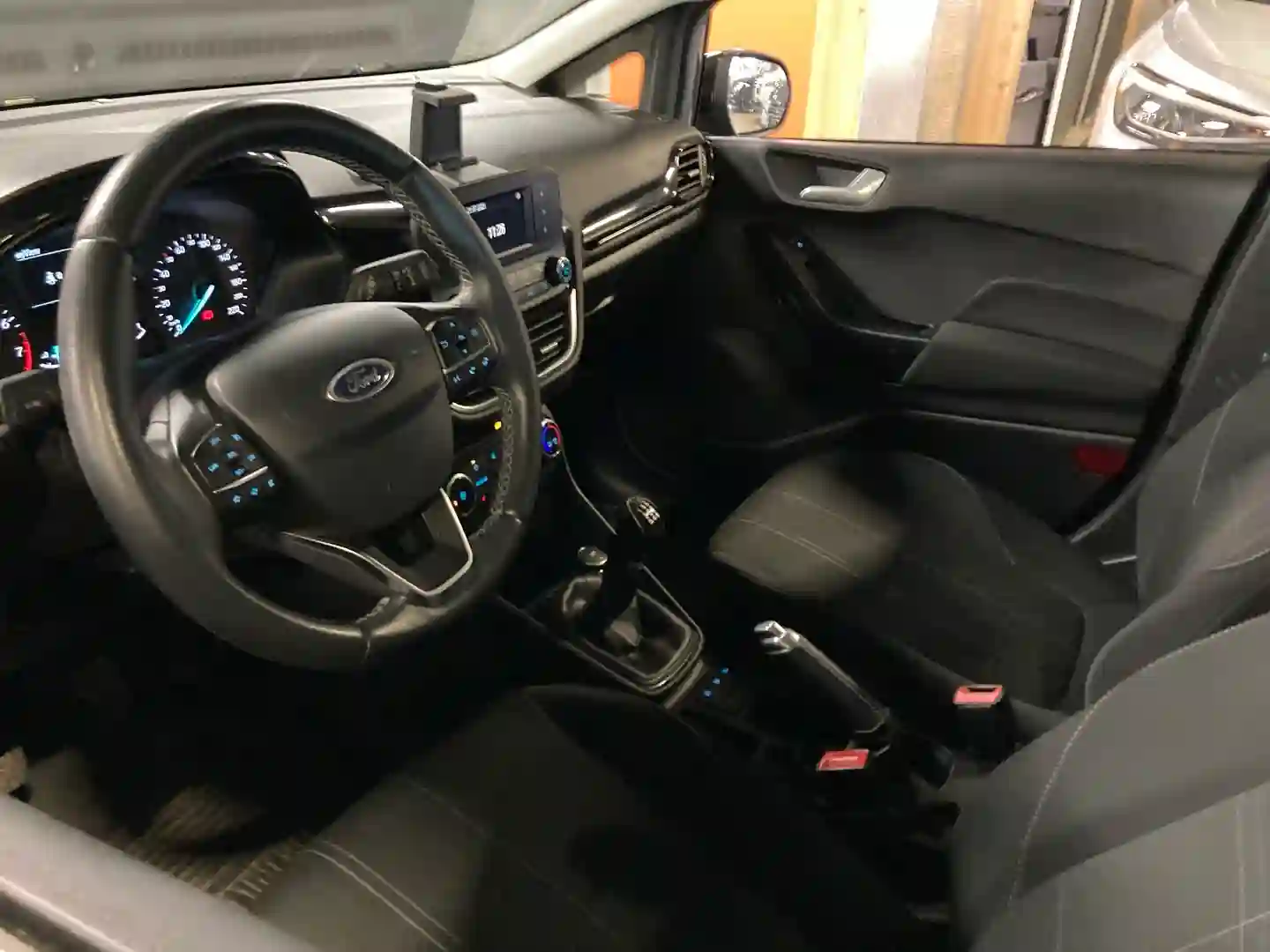 Car Image - 5tbSMKcOFN4g1aBHYGH9yA
