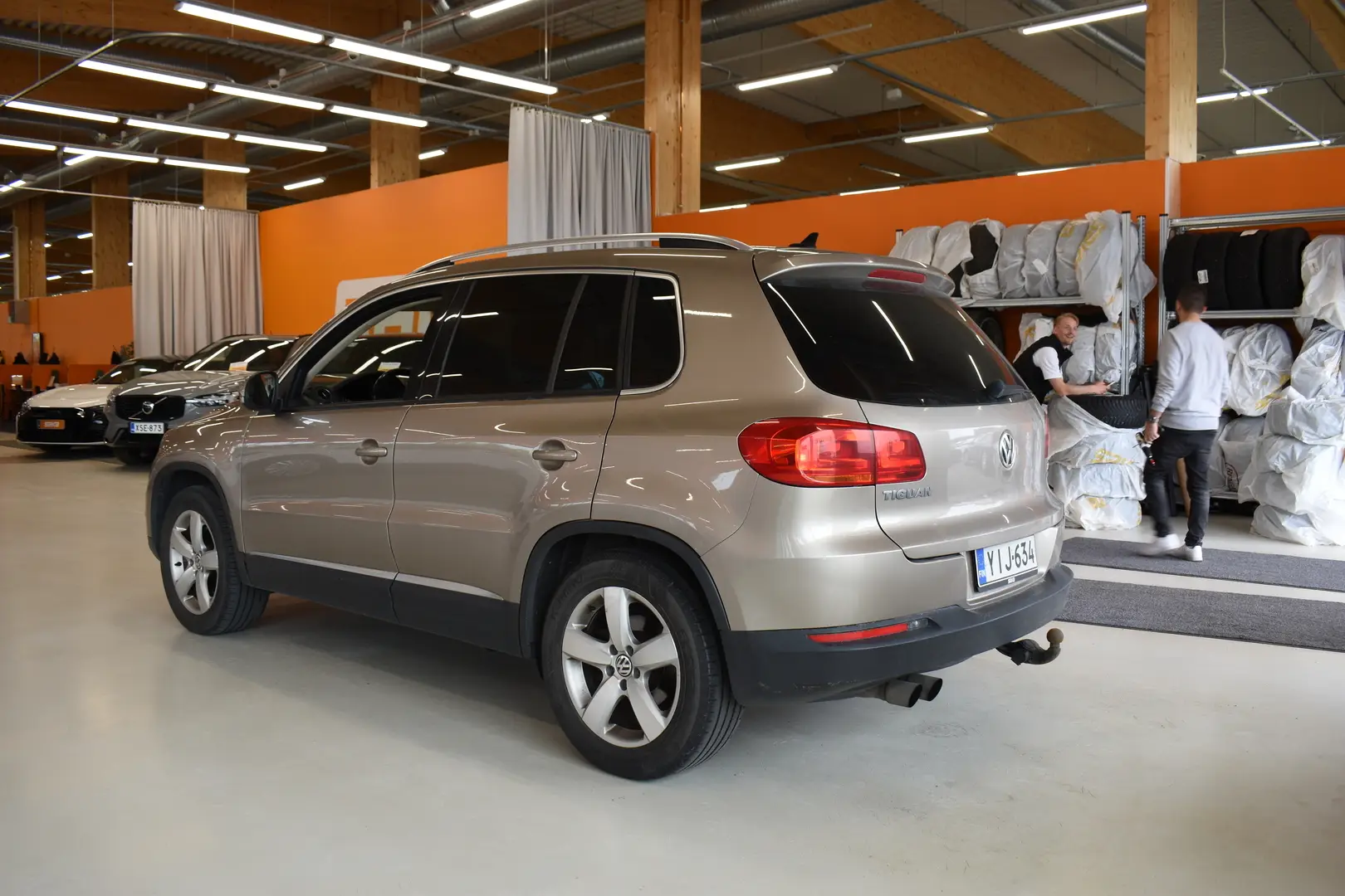 Car Image - 5Wa6DYbpZm8H0YdsJCwLGG