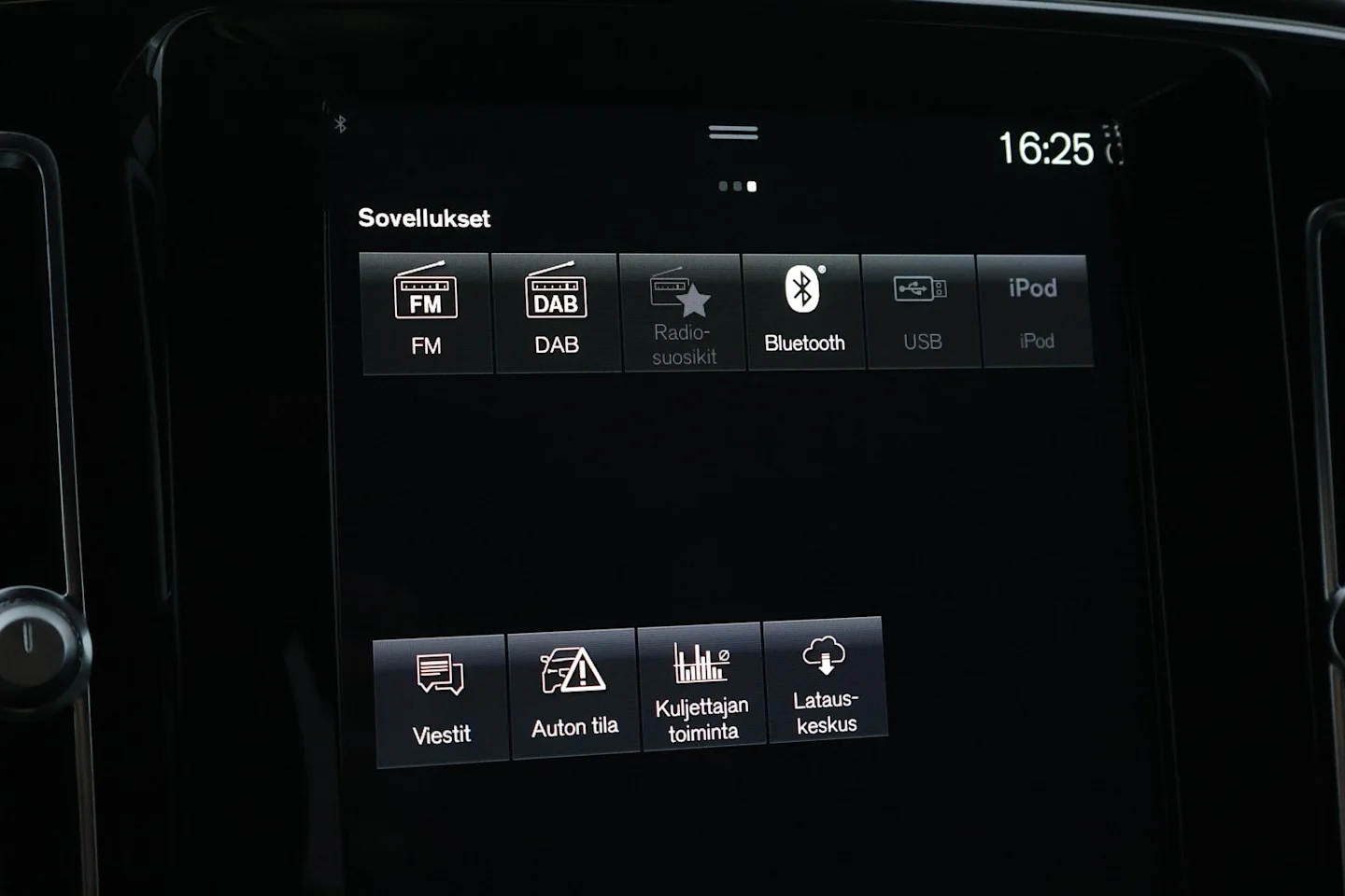 Car Image - bKW2yekrLAqCWqtBVZbd8