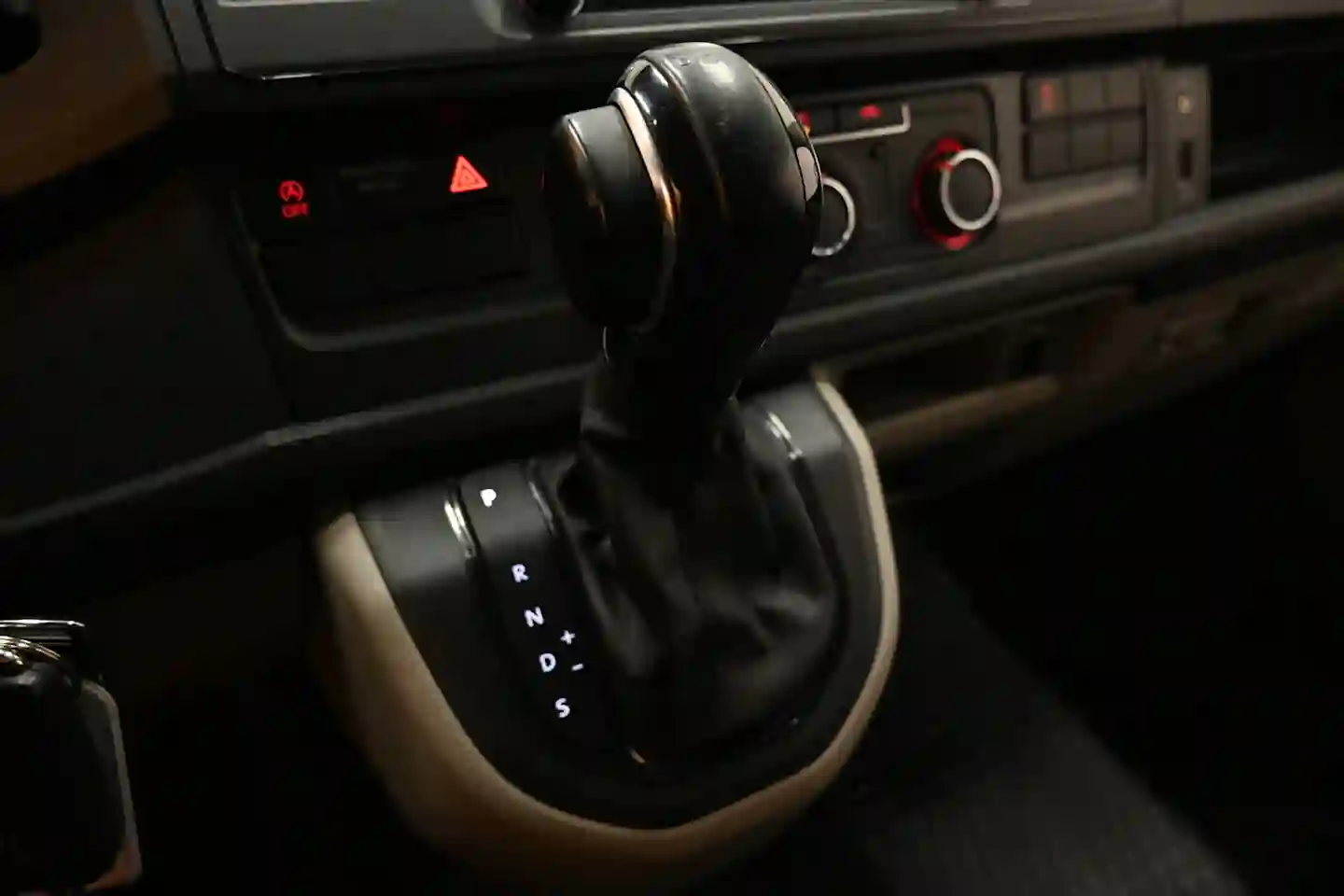 Car Image - 1S4RYQOeQbn9VoY42DLLKV