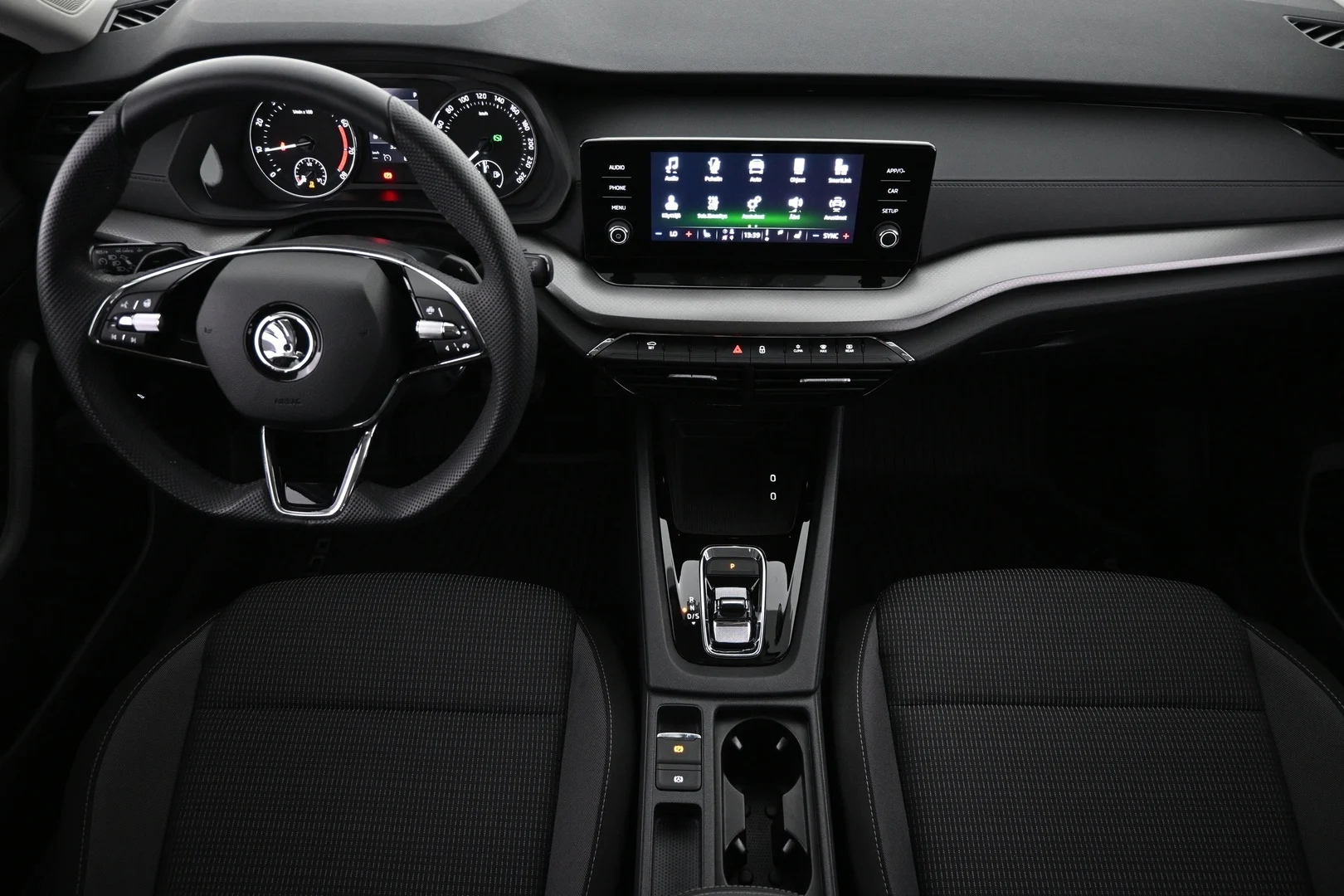 Car Image - hJu0WUsL6V9Z5ztRNths4