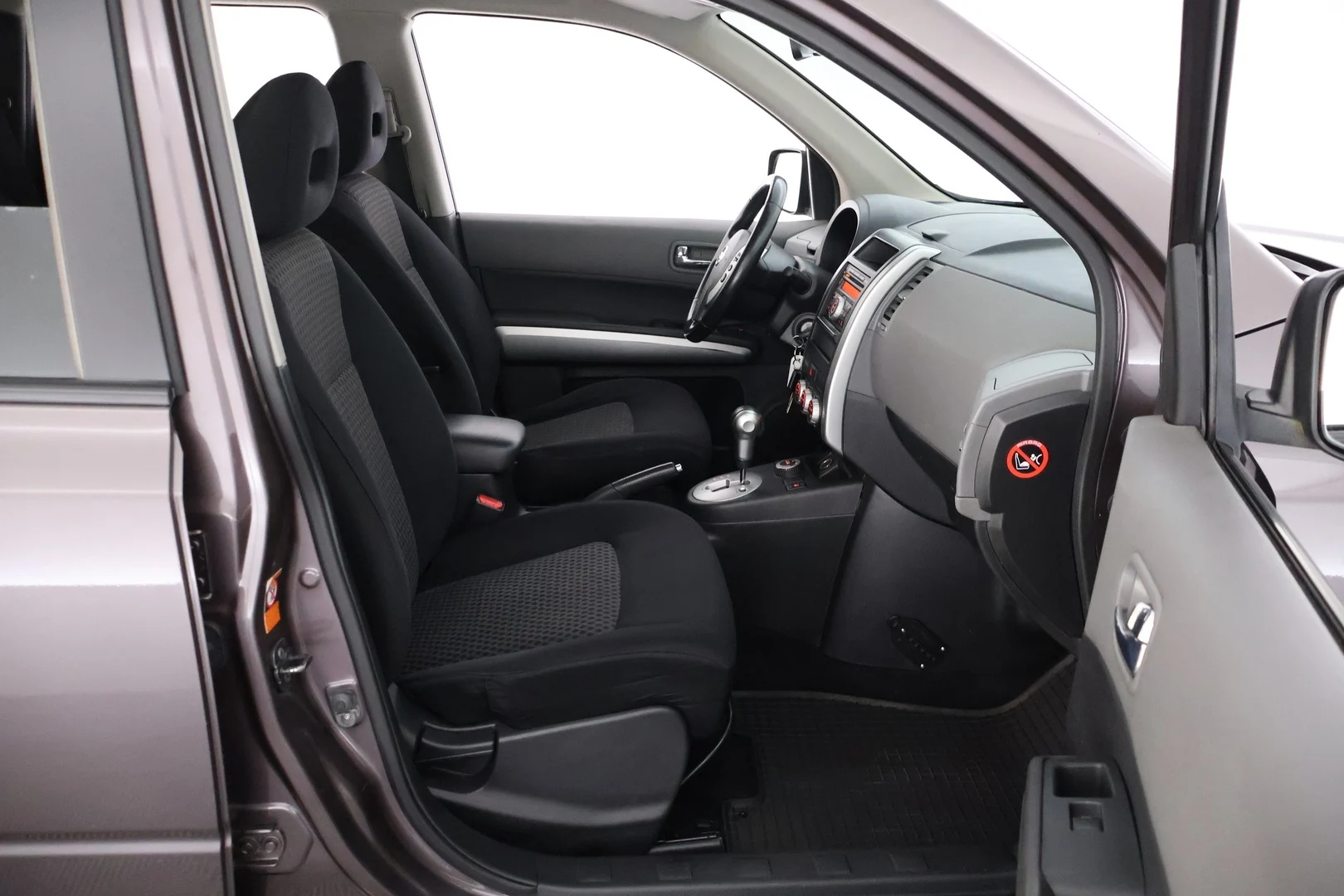 Car Image - 32G49yqg4DR56DivYXUUzN