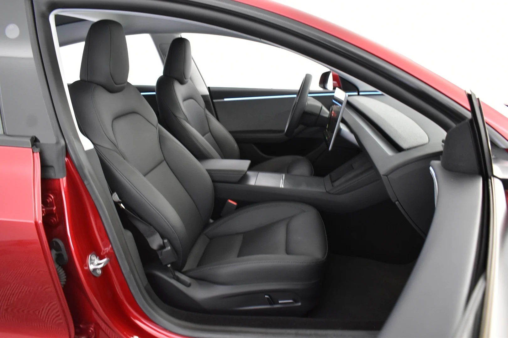 Car Image - E09T1ckkcvIkLdvvl4RPl