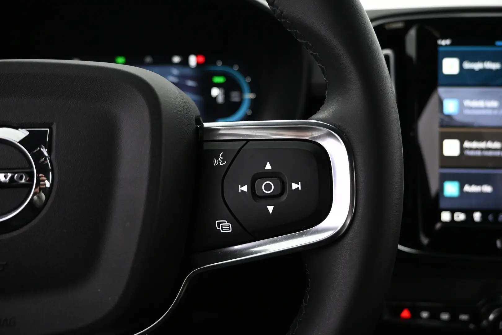 Car Image - ncwLnNZfywKt8mJWmnkgz