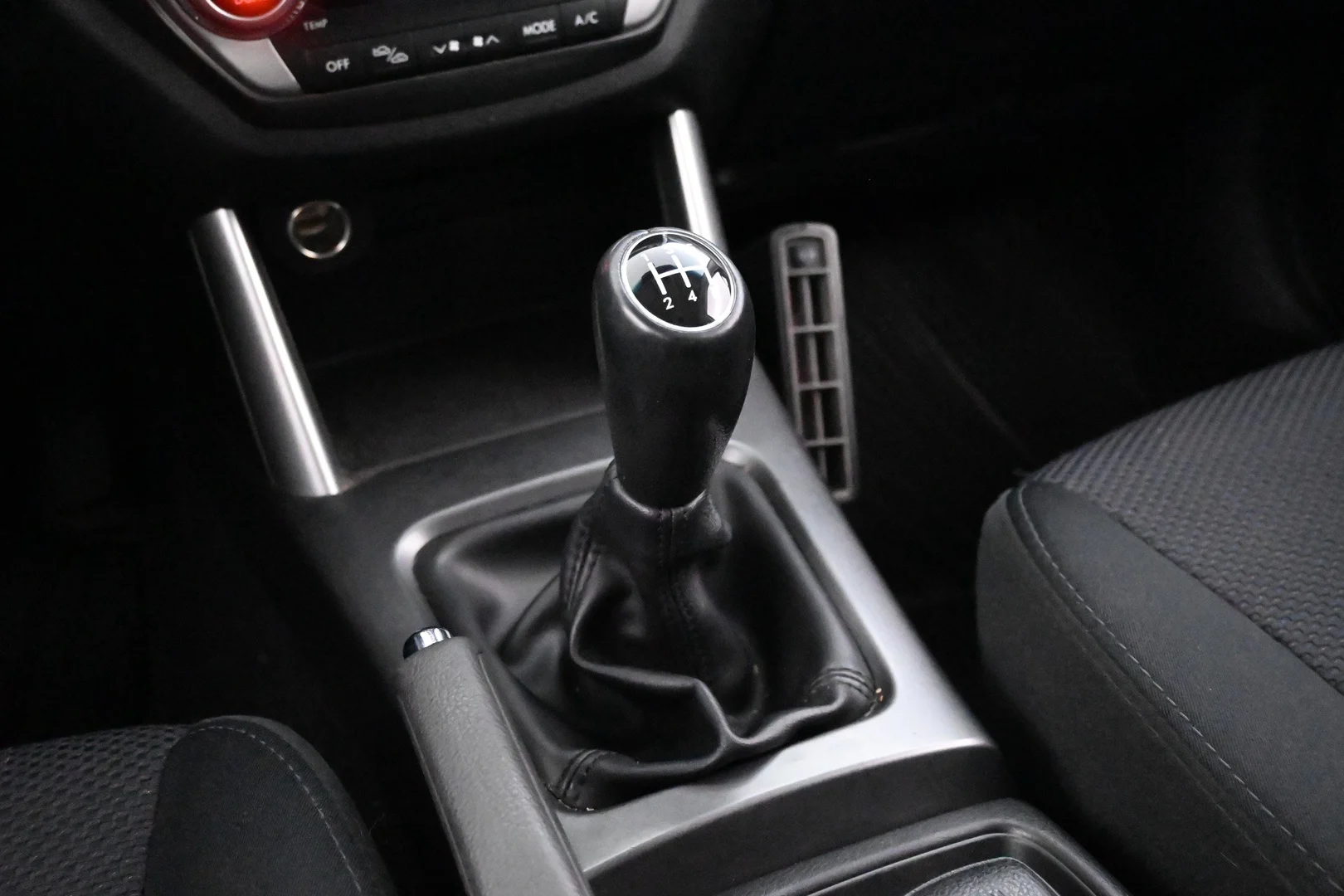 Car Image - 4FyBTyV4ytKVxCUTx2DJrL