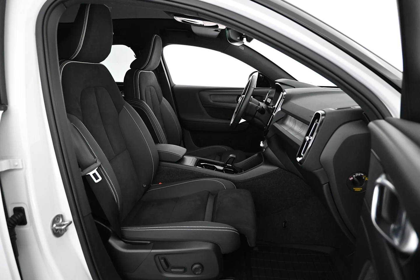 Car Image - 6UKbuzITK4E8LCB9dkqlAw