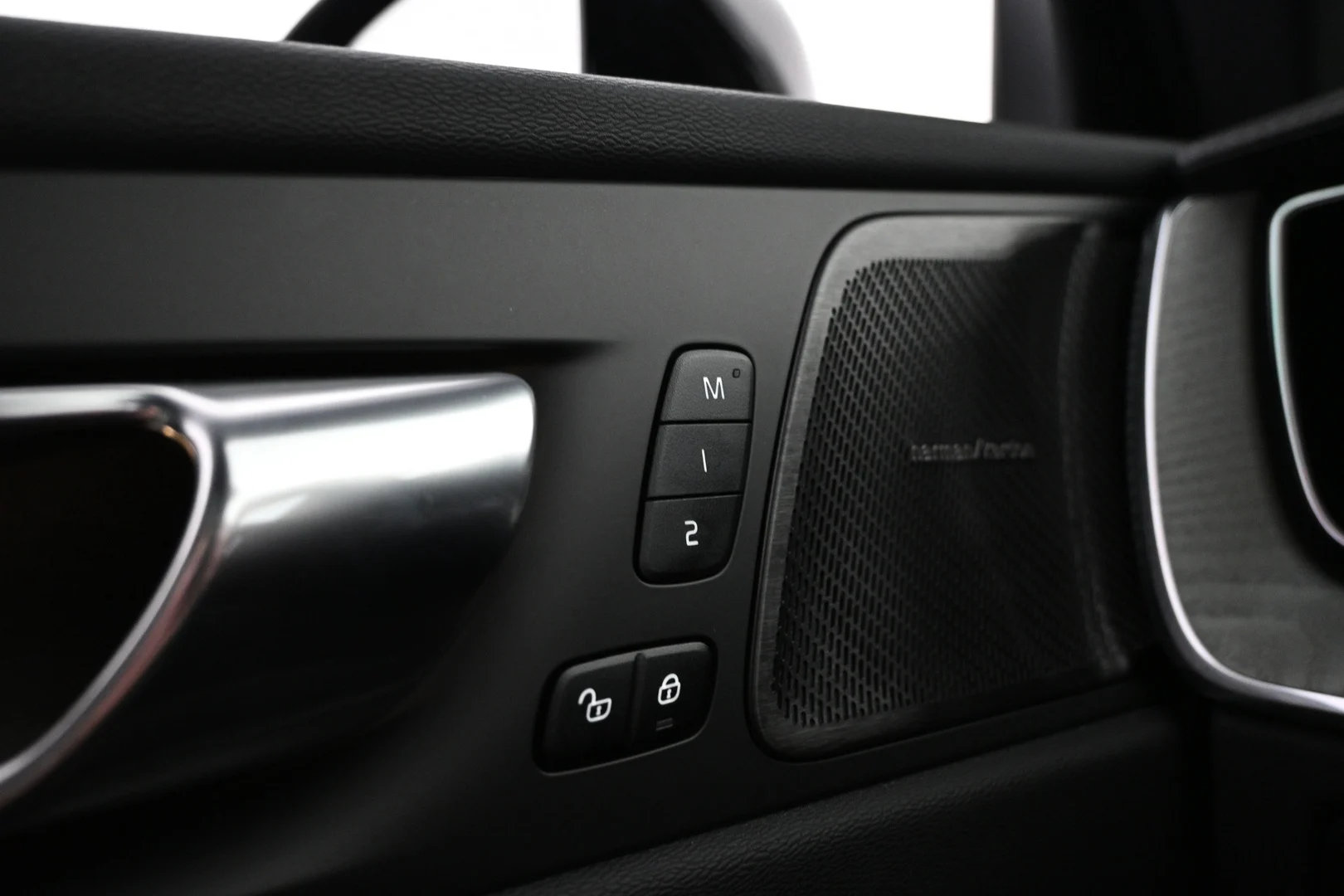 Car Image - 5eV53JI9R8R6oG5HAVaPt6