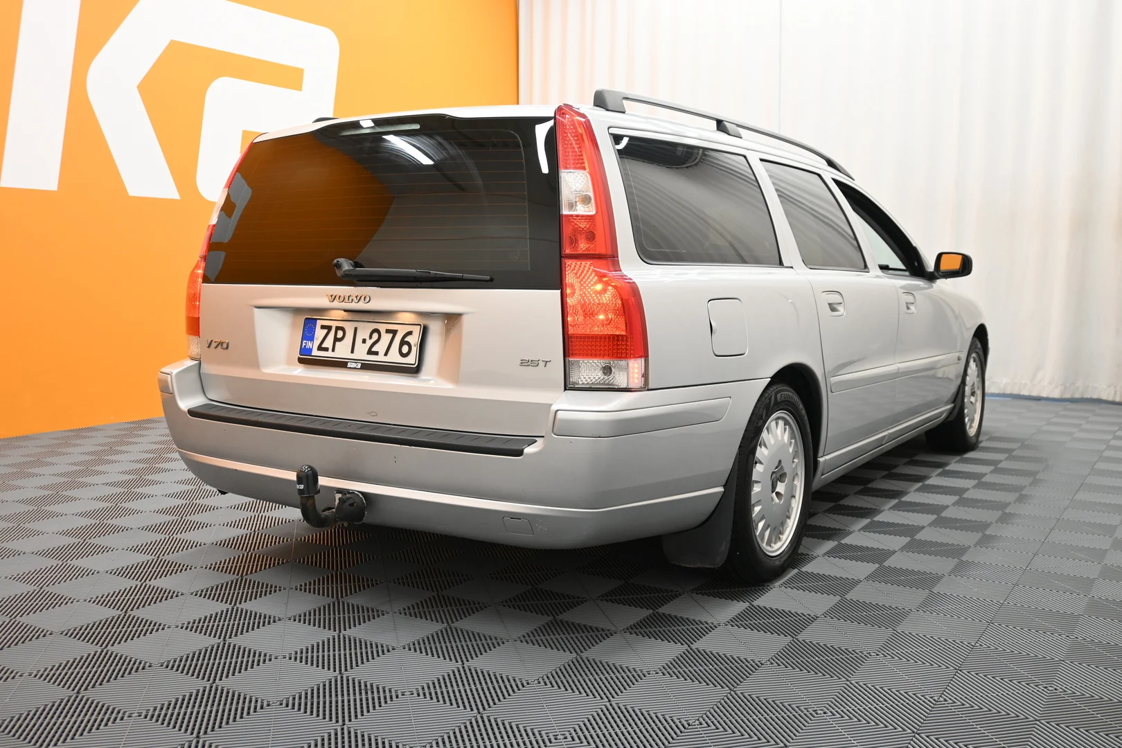 Car Image - 7HyVUKXXcH5WHTI9VZbp92