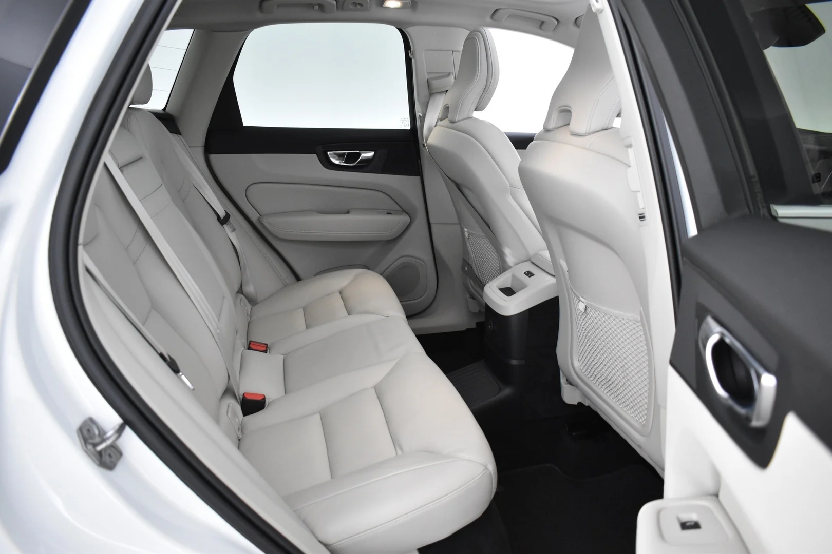 Car Image - r0hzCywllIZgPEta5oUA0