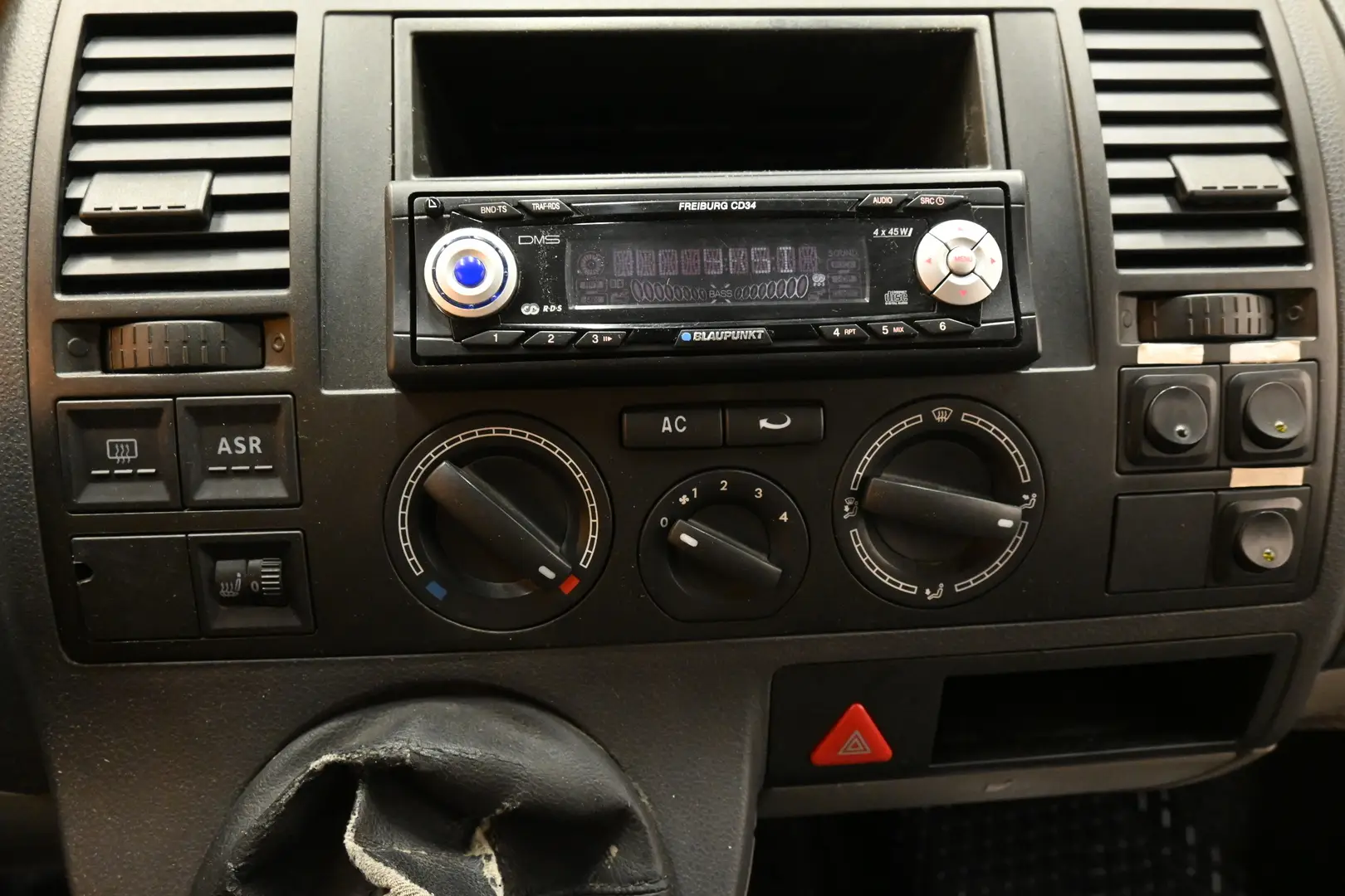 Car Image - 2K9vWXIdV4pOc5ez8Ip54y