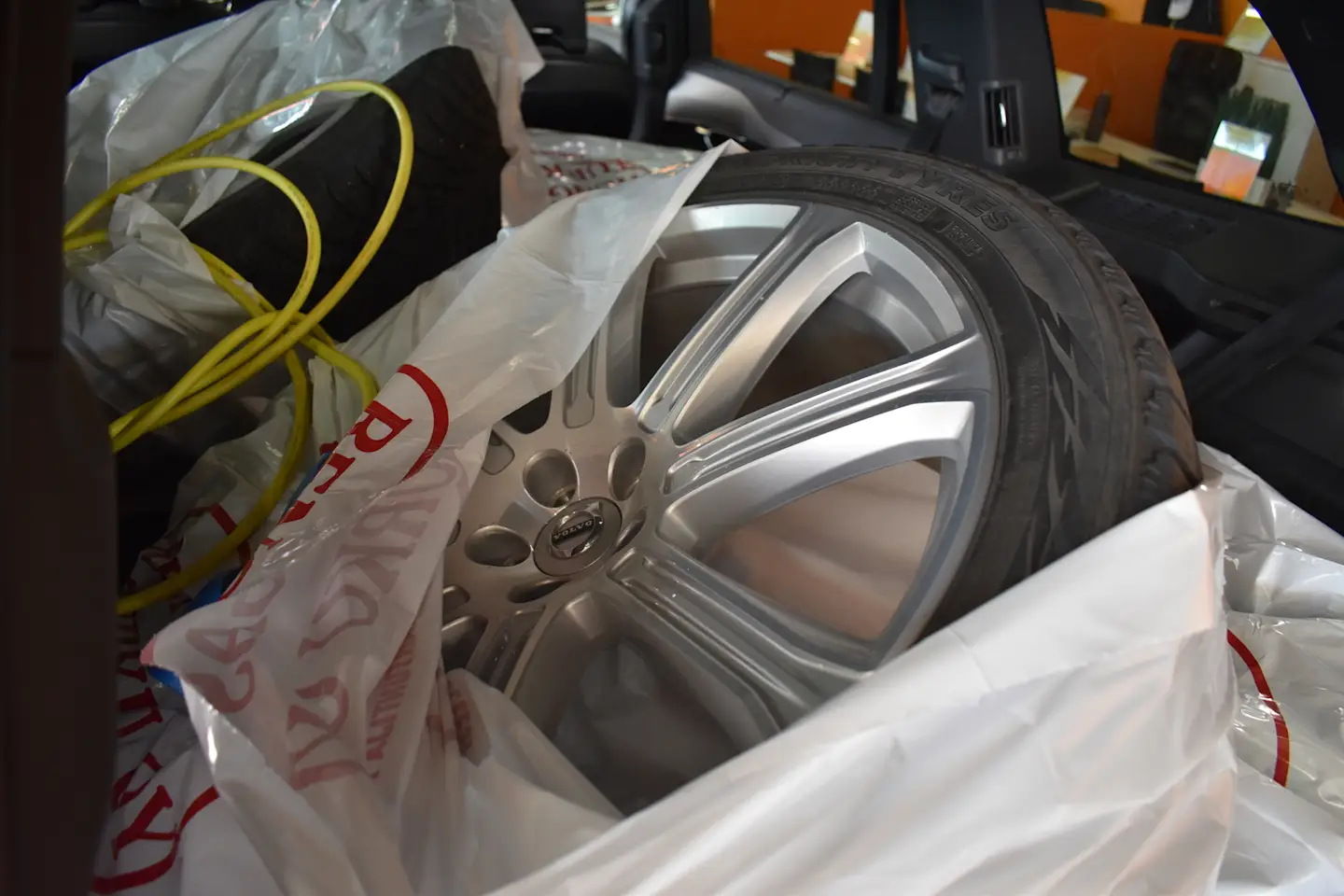 Car Image - 48R3Hpnoy2msRn9dzgeoWo