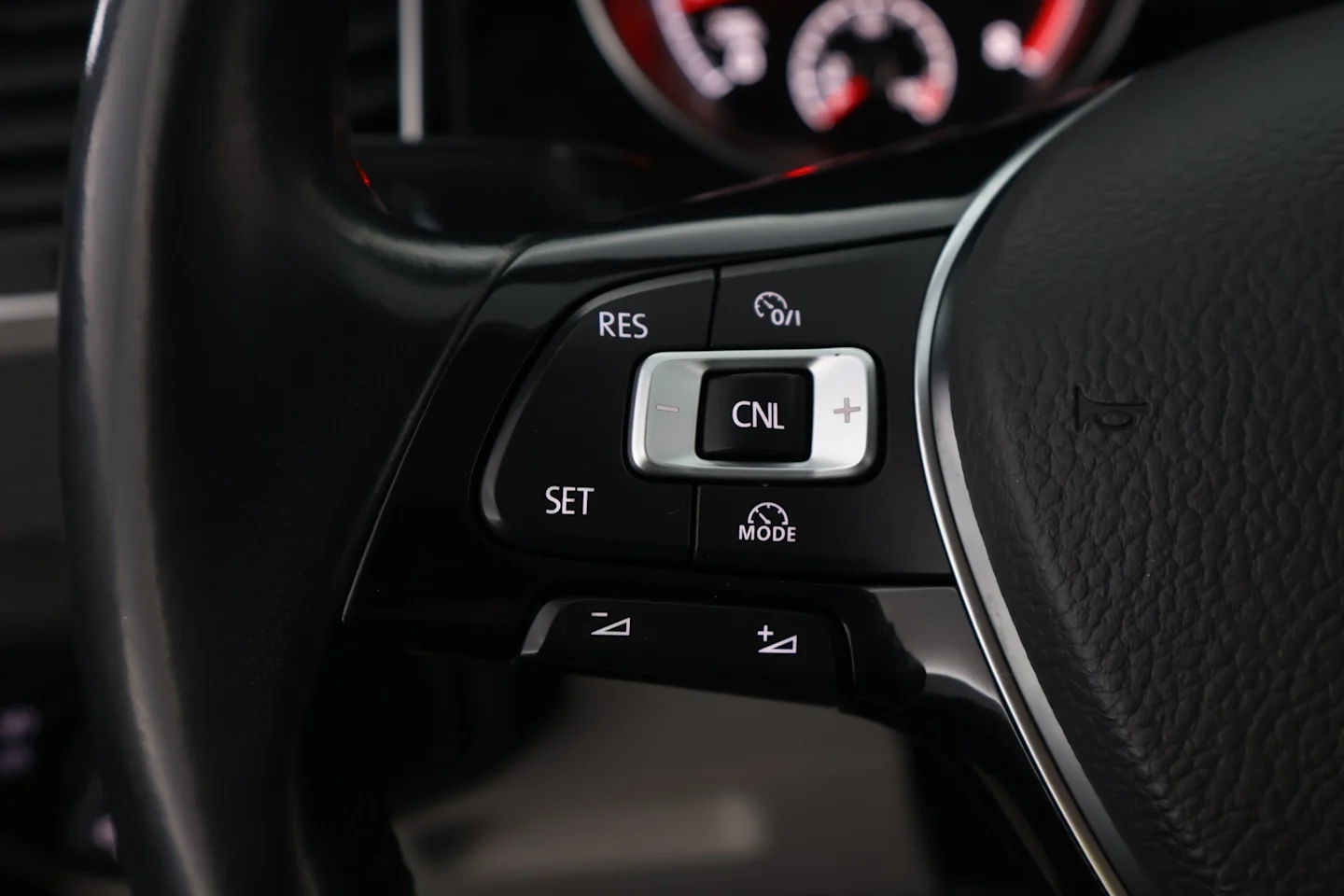 Car Image - 3pollbI9ZF05BTrbwKdpaO