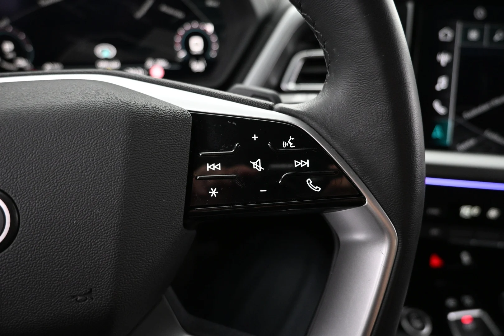 Car Image - 7kuHmHq48Ak9wIbmmnD3PF