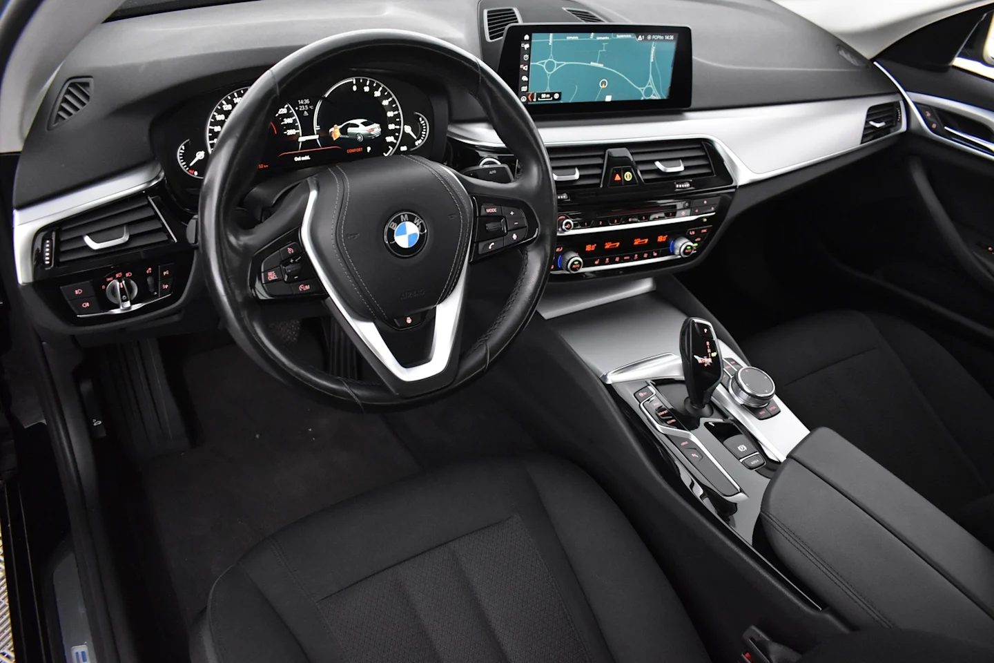 Car Image - 3sRJ7jVx2nRa4CqPRiDhl8