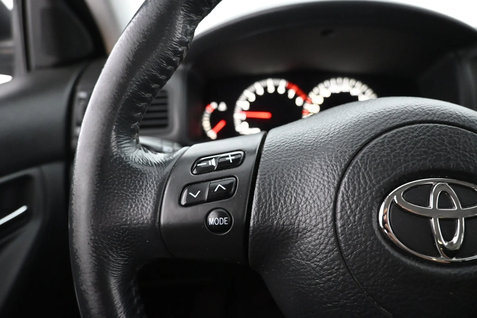 Car Image - 5p7ZarssvA6r26VLloTD5j
