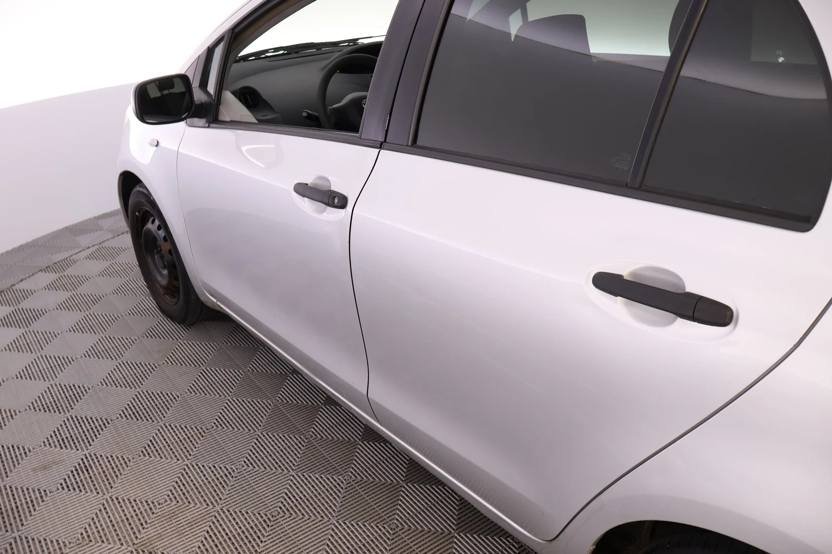 Car Image - 321eo8qImx3EtQ4g5sek56