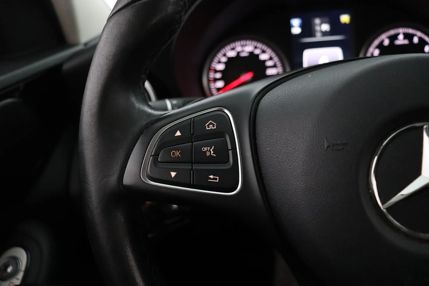 Car Image - OvwsuDmTUT99tNMYn9Ogp
