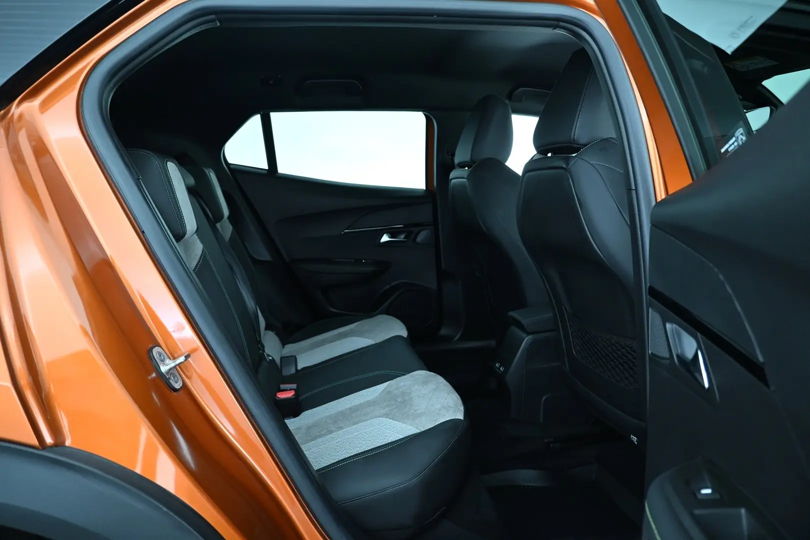Car Image - 3NSe5hcM9E86Ptuhd0lJMZ