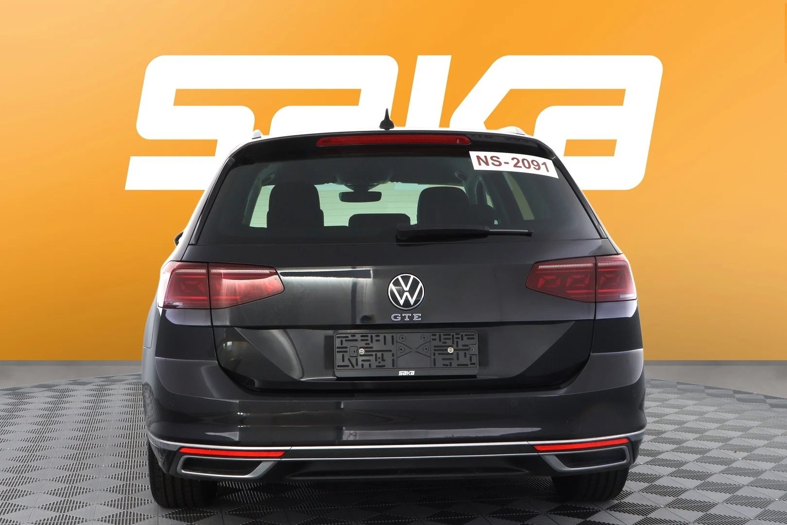 Car Image - 17H1IFKtL79SFXnU4uwju2