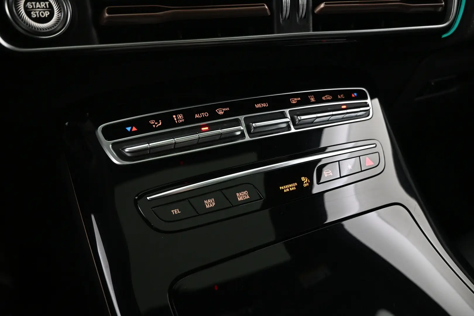 Car Image - 6z6KQnSCaI04H7tfwR1sUJ