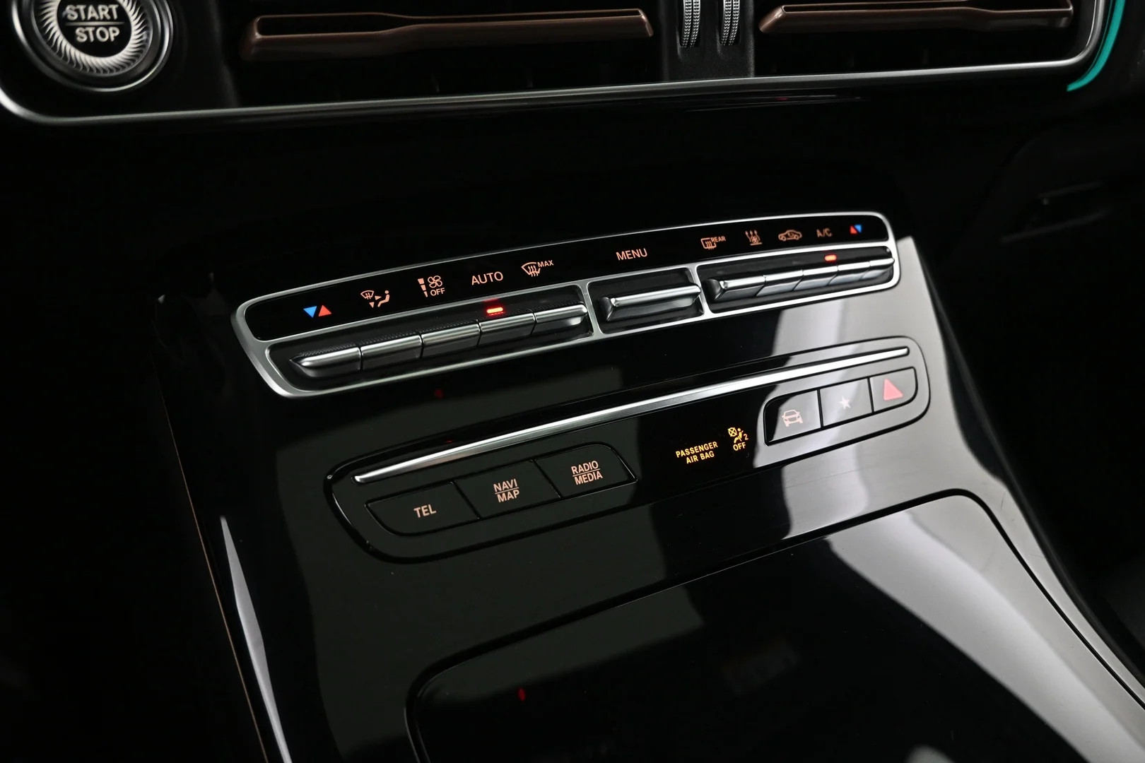 Car Image - 6z6KQnSCaI04H7tfwR1sUJ