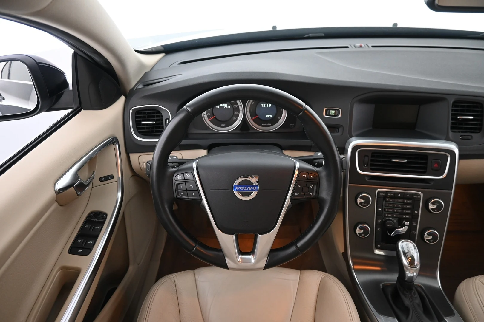 Car Image - 4P1YR2oUCeiIVDSBqENNZG