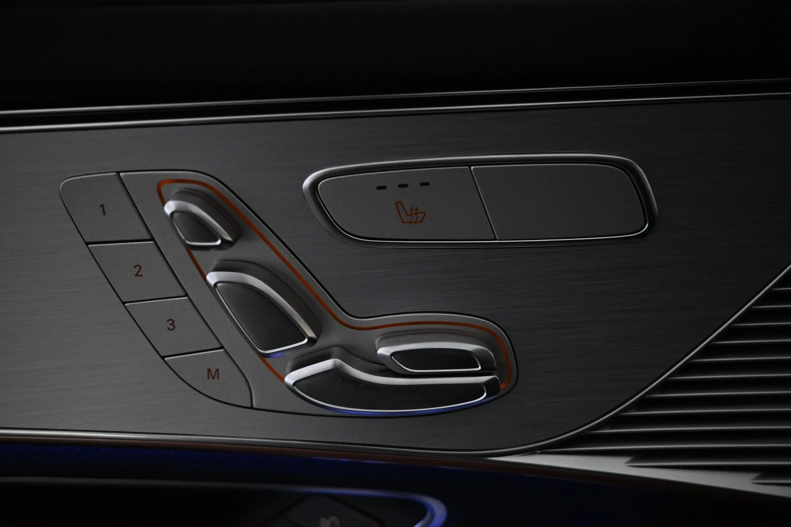 Car Image - 39q28qzCOEsu2FFPzfeLPw