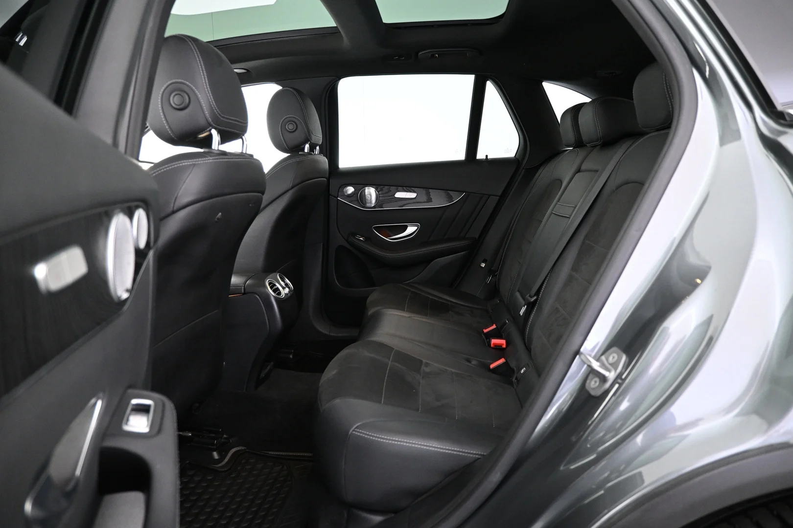 Car Image - 7kttp9wCSXcQMpxbX6CGhC