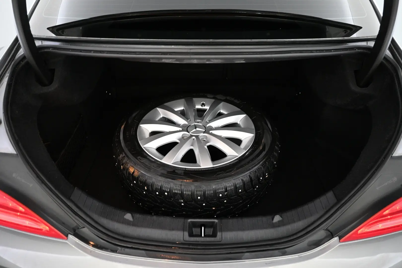 Car Image - 7ymMi03SbAgx9xkMzeZXl3