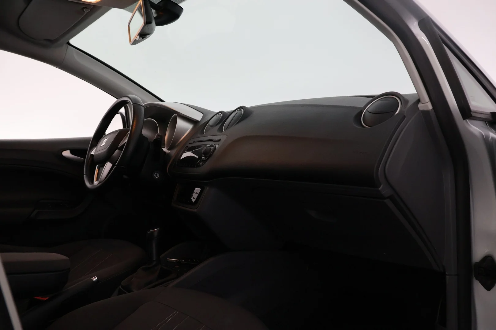 Car Image - 49gMXMx3WSwCCxqzQyrCCl