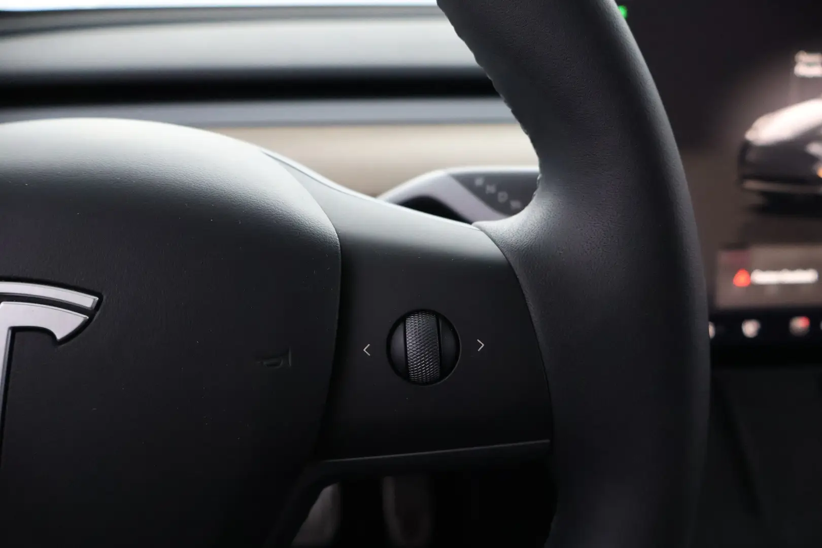 Car Image - 5zFlRhttbwTz7XB4IINVTG
