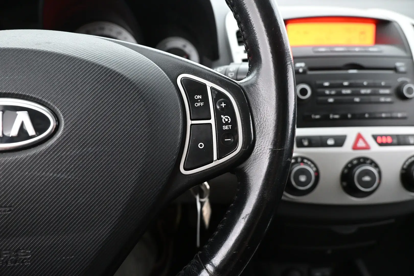Car Image - 454xugSHc9dMUNam2zJUhE