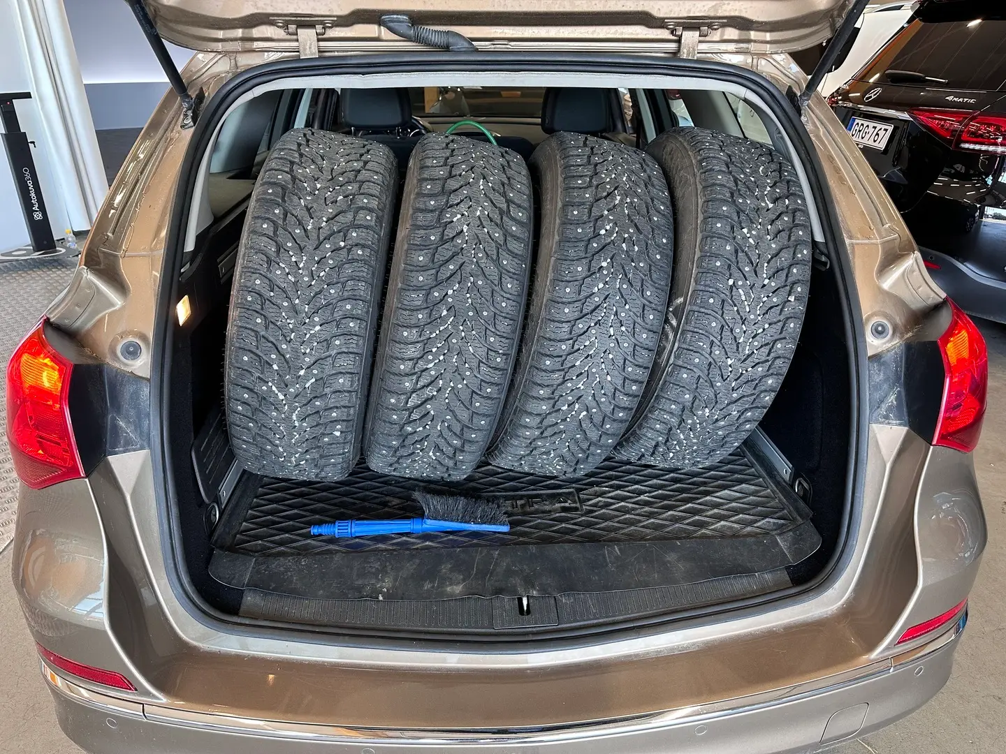 Car Image - pdlMMdBTnMcTrMSEQDpWy