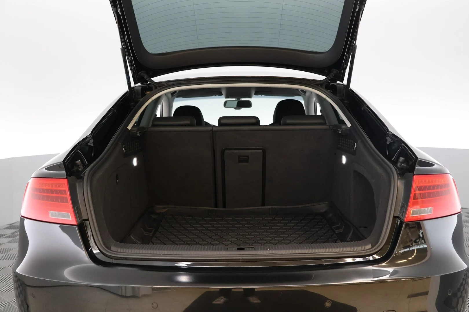 Car Image - 3sN11yCgSwk4Vcs7nBKQZP