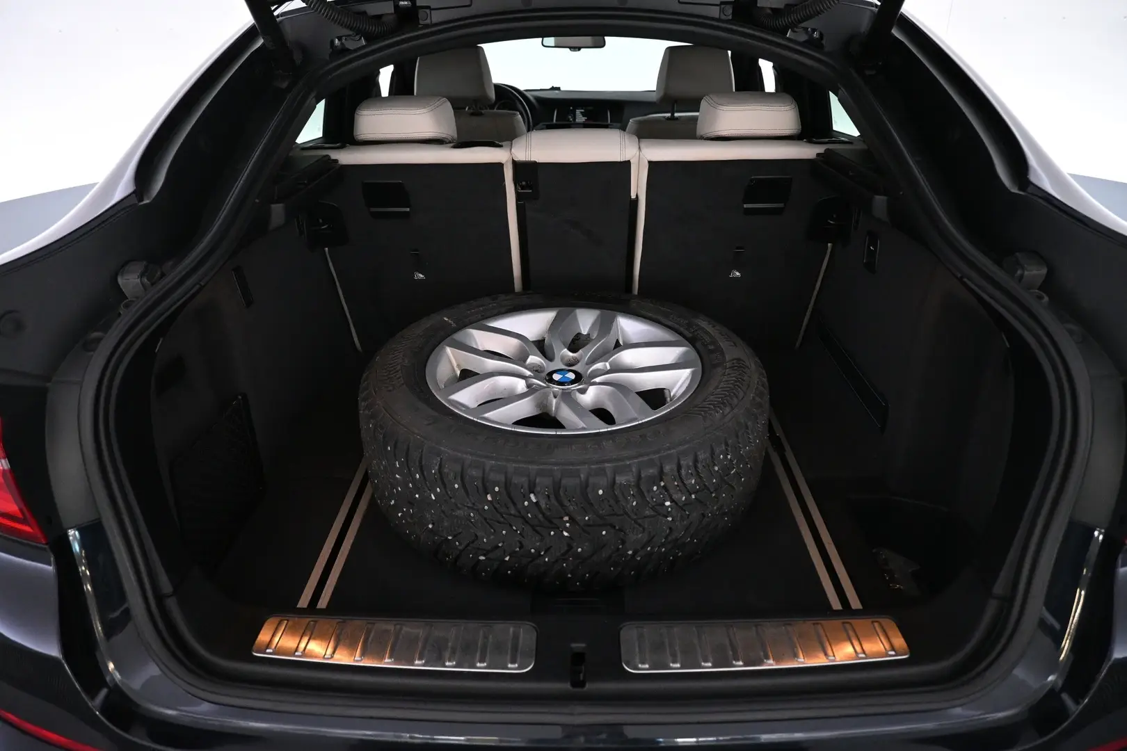 Car Image - 5YeK9S9O91YS5YRAmGH6eM