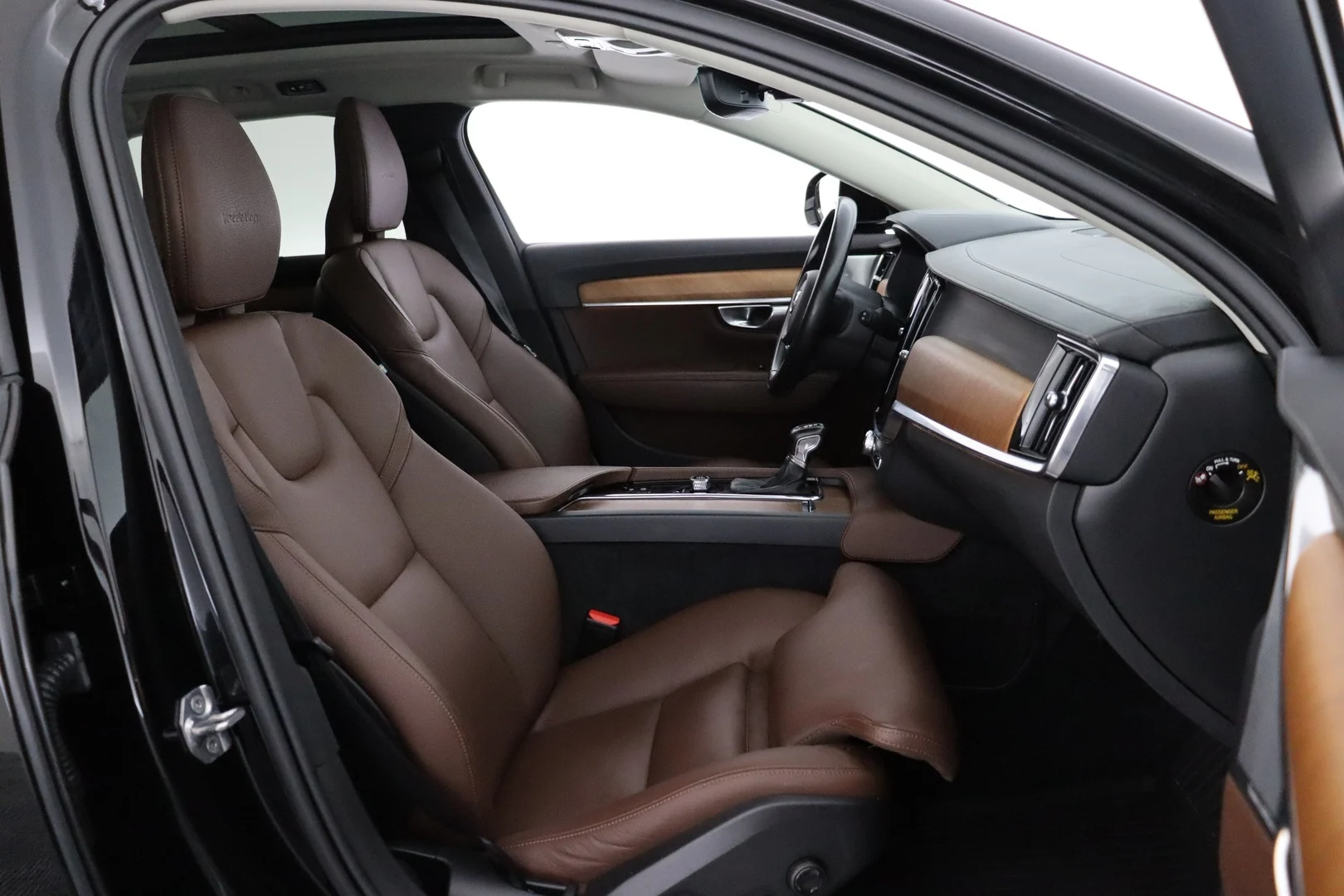 Car Image - 5YGgSF0ytMNqD5HeMbIU2y
