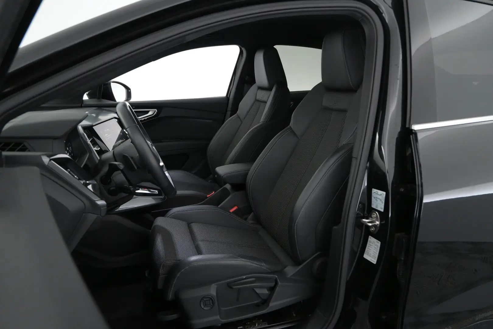 Car Image - 52hNazptXPqKBTUrrDbVhP