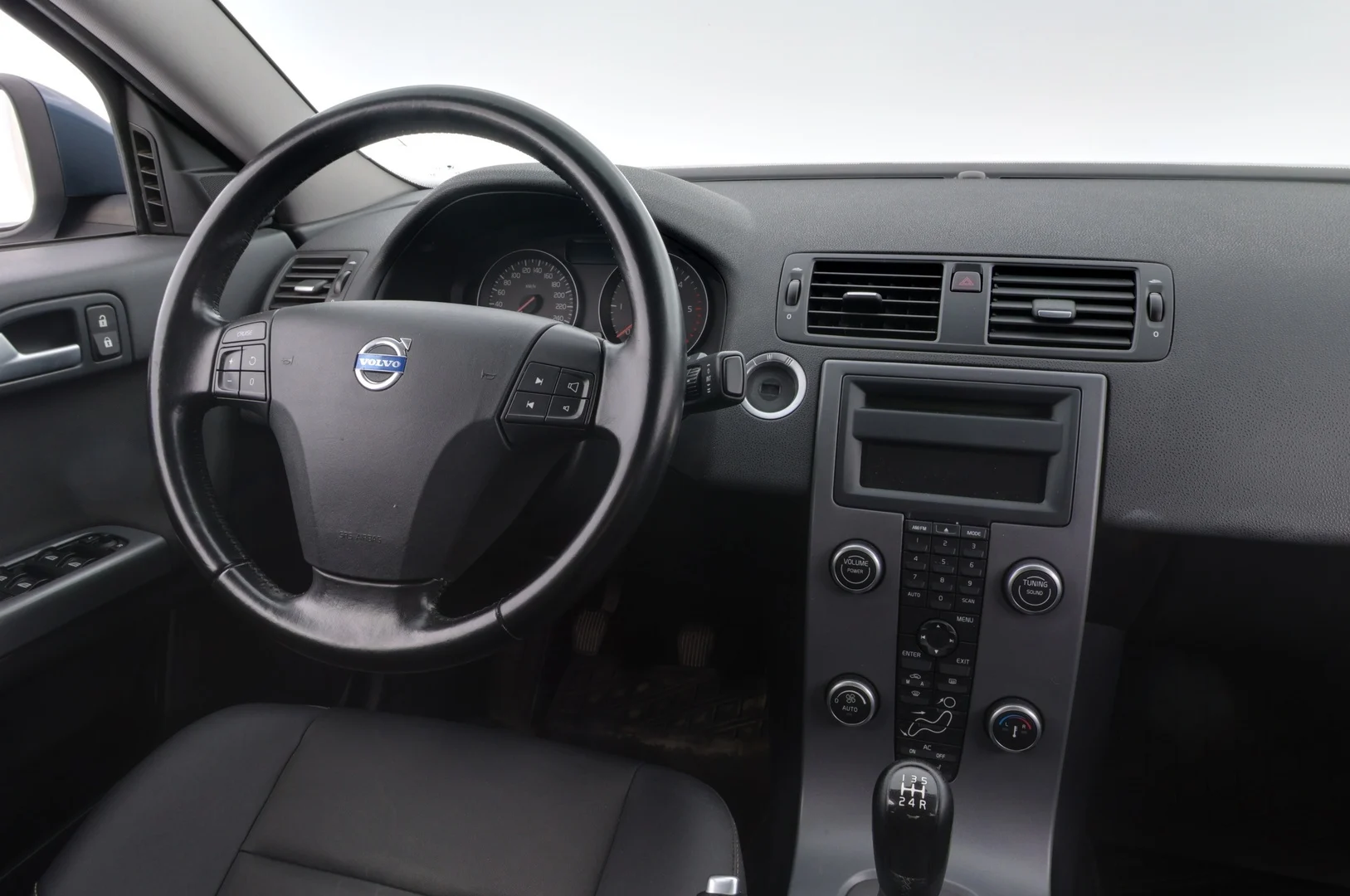 Car Image - 3drhiW24Ziep6eSpZNSx6y