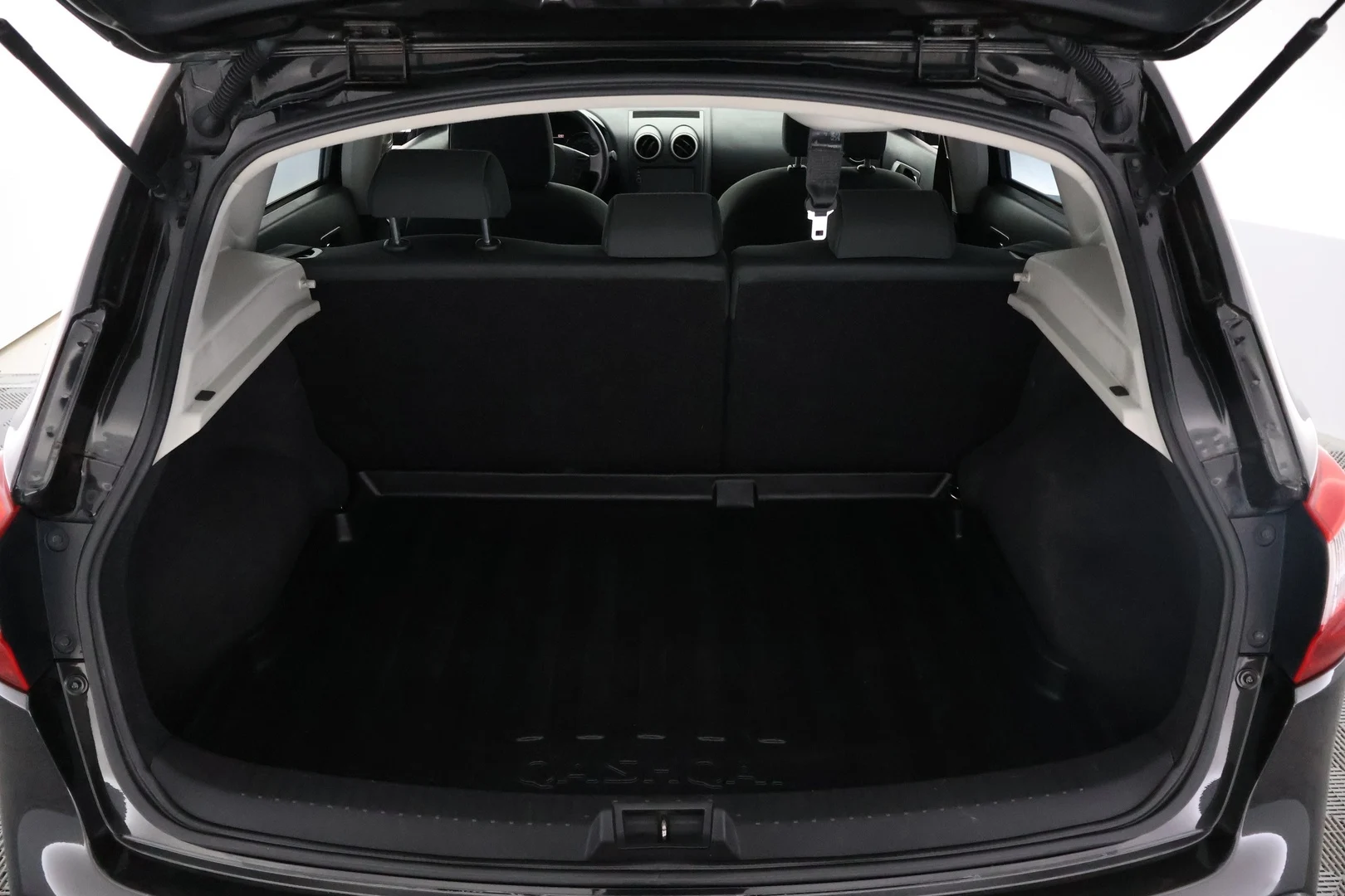 Car Image - 5mJlrRx3iDH0sIIu3QrMZY