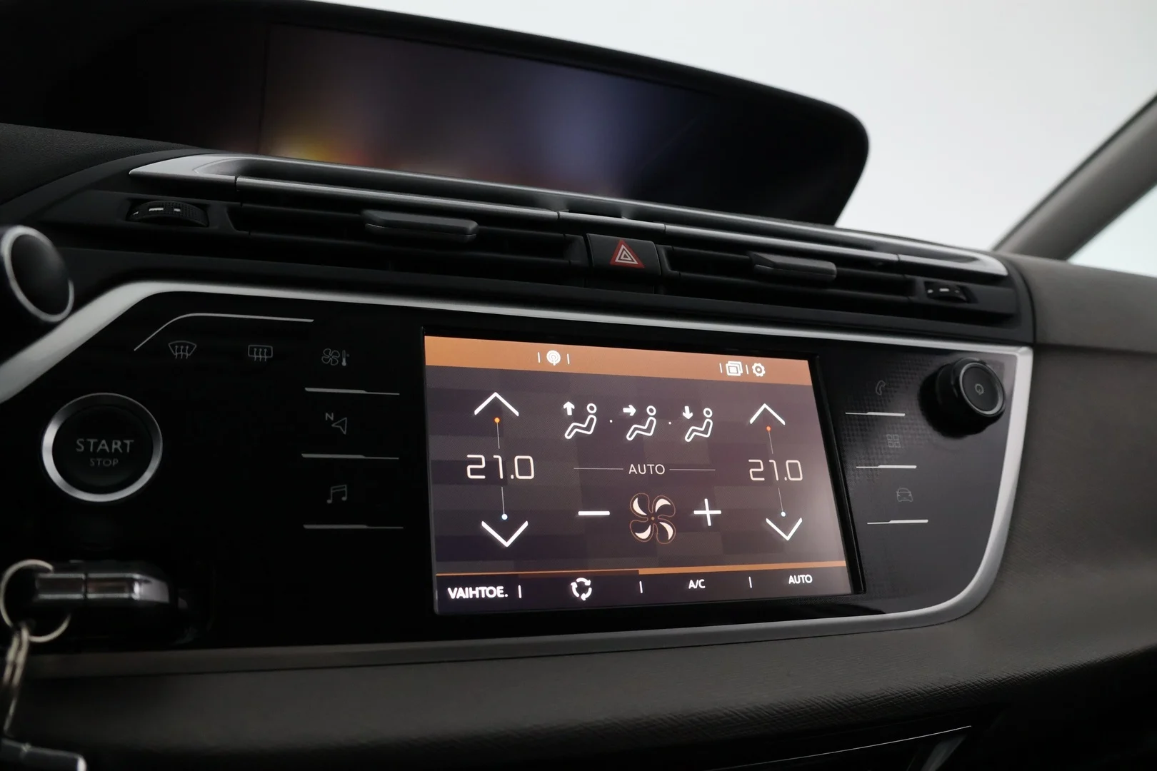 Car Image - 20B7e5Pyqp0fqrCIjOqdwU