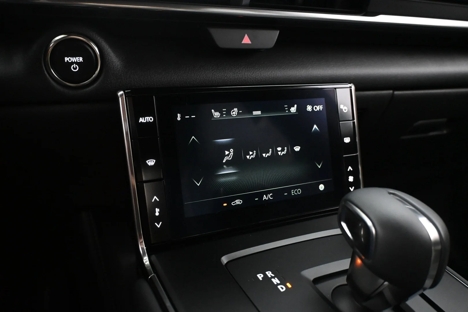 Car Image - 3I2dU3sMVBm30dTALtqTC0